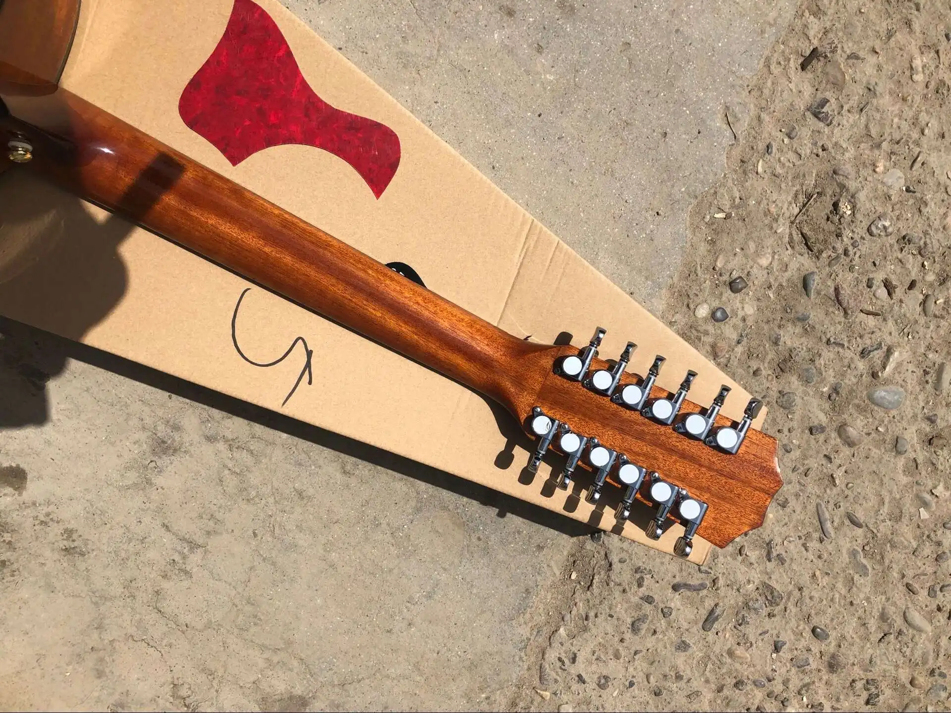 Brezplačna dostava lefty koa kitara levo roko 12string kitara armrest prirezani cutway 12 string akustična električna kitara