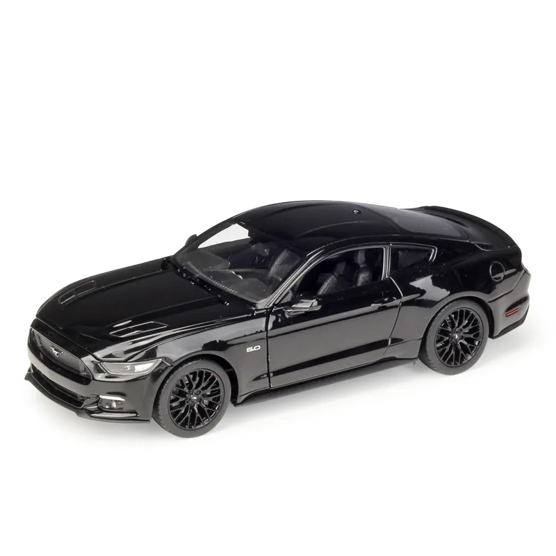 1:24 Welly Ford Mustang GT črna/rdeča/modra/mat črna Diecast Model Avtomobila