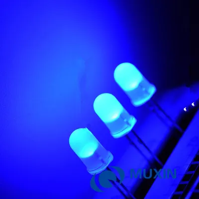 5 MM Modri LED 1000 KOS/Veliko Diode Okrogle Razpršene Modra Barva Svetlobe Žarnice F5 DIP Označite Nove Debelo Elektronski