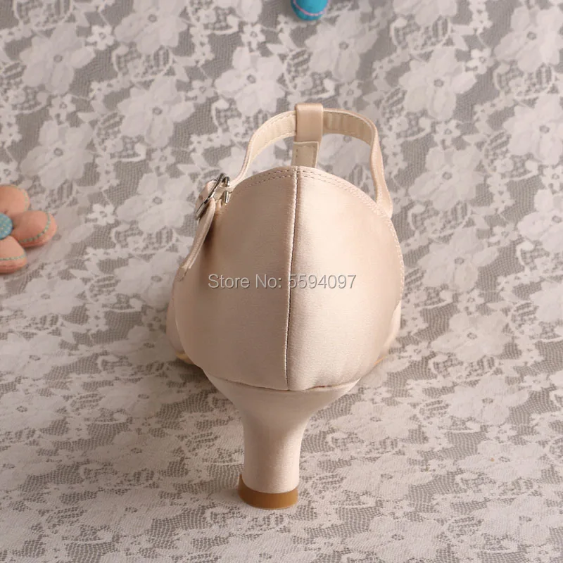 Venera lure Šampanjec Stranka Čevlji za Ženske Nizke Pete T-trak Sandali Velikost 8