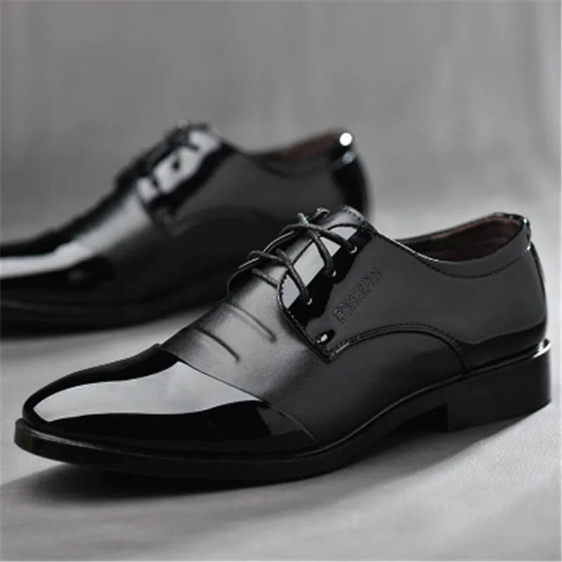 2018 Novo moške, visoke kakovosti, lakastega usnja Zapatos de hombre velikost 38-48 črno usnje mehko, moška obleka, čevlji plesni čevlji