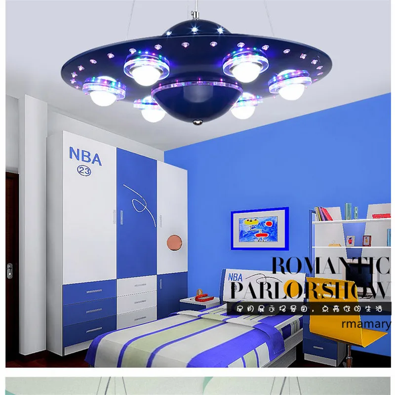 Obesek svetlobe Daljinski nadzor UFO otroški sobi fant spalnica LED leteči krožnik luči ustvarjalne risanka vesoljsko plovilo obesek lučka