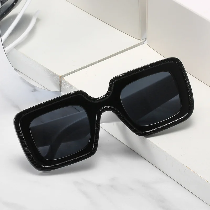2021 Nov Modni Kvadratnih Sončna Očala Ženske Luksuzni Oblikovalec Dame Sončna Očala Črna Bela Očala Osebnost Odtenki Lunettes