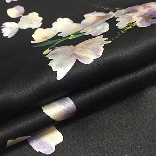 Neverjetno cvjetnim natisniti na črnem ozadju čista svila satena svilena tkanina,SSC337