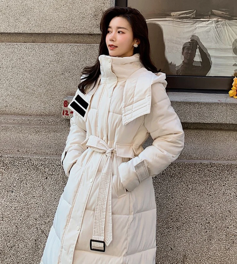Pravi strel novo puhovka ženske mid-dolžina pasu korejska različica neto rdečo bombažno obleko pasu modni veliki krzno ovratnik bombaž